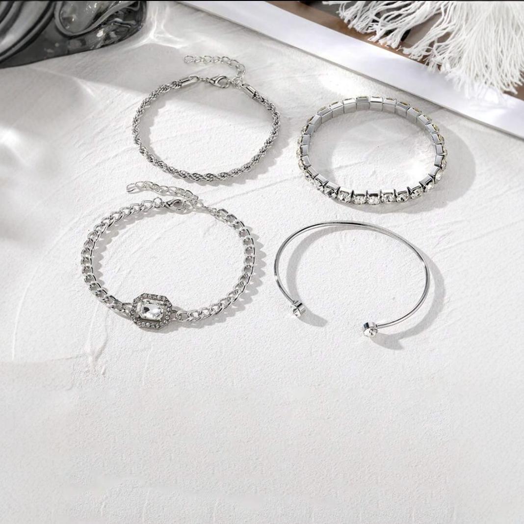 Artistic Retro Versatile Metal Chain Square Diamond 4-piece Set